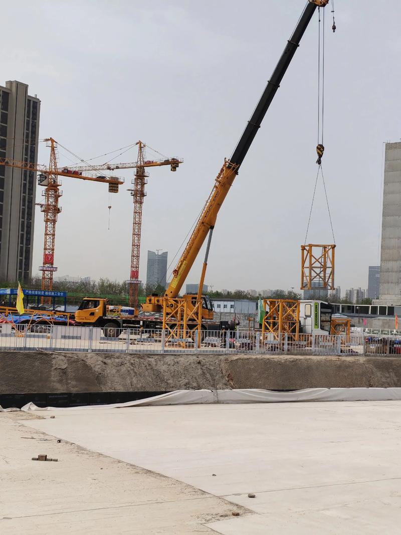 塔吊租赁行业新动态：建筑工地的“力士”迎来技术革新